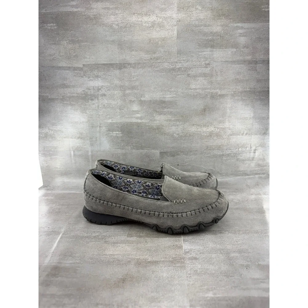 Skechers Relaxed Fit Suede Loafers Gray Memory Foam 48930TX Women Sz 7.5